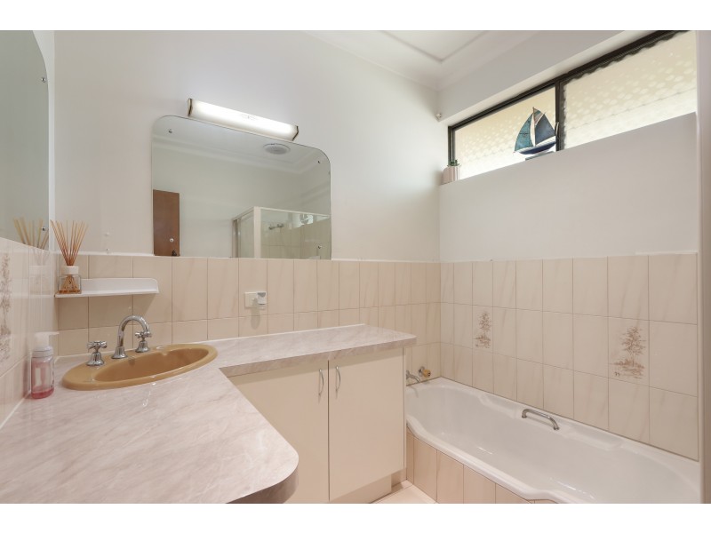 9 SALAR PLACE, Dianella WA 6059