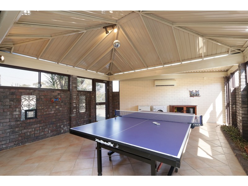 9 SALAR PLACE, Dianella WA 6059