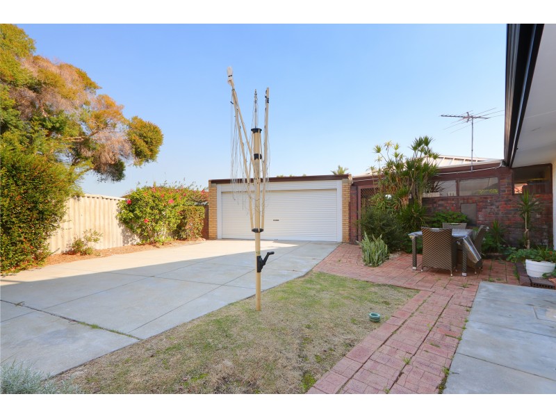 9 SALAR PLACE, Dianella WA 6059