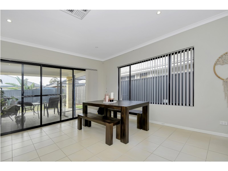 7 Vivante Loop, Landsdale WA 6065