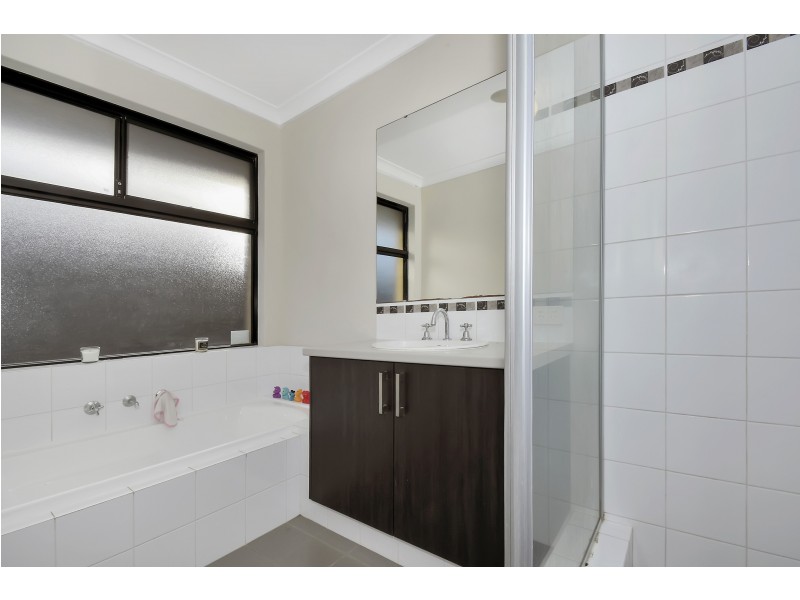 7 Vivante Loop, Landsdale WA 6065