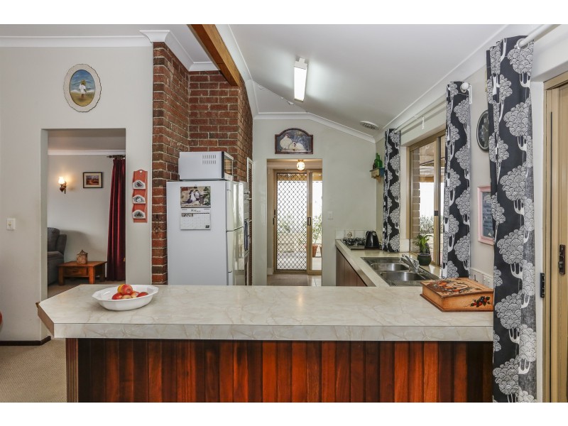 7 FALCON CLOSE, Ballajura WA 6066
