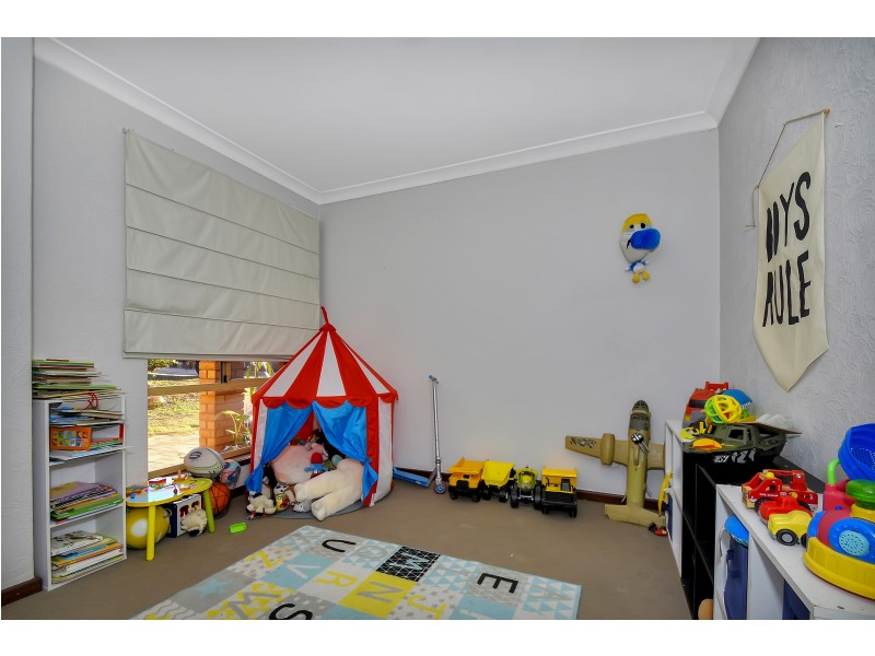 10 VARINA COURT, Alexander Heights WA 6064