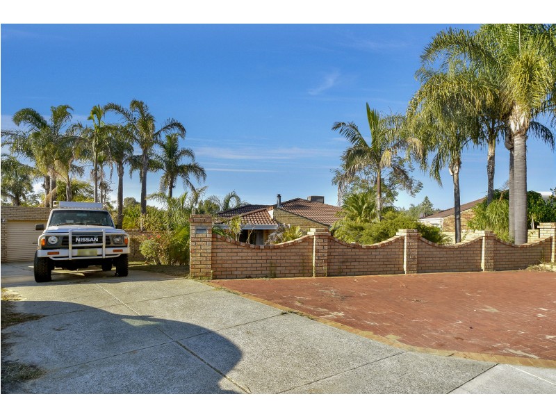 10 VARINA COURT, Alexander Heights WA 6064