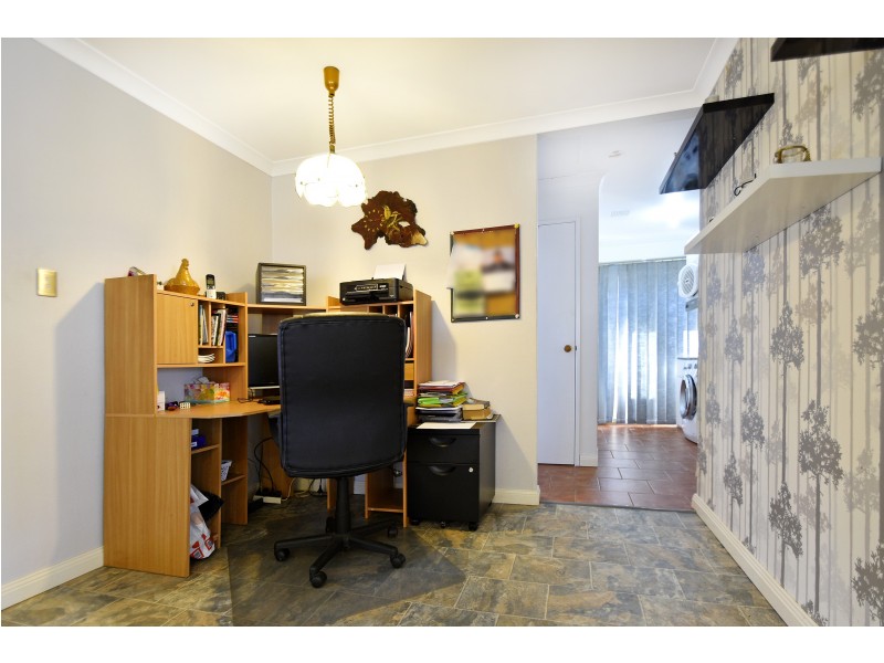 10 FREYLER COURT, Alexander Heights WA 6064