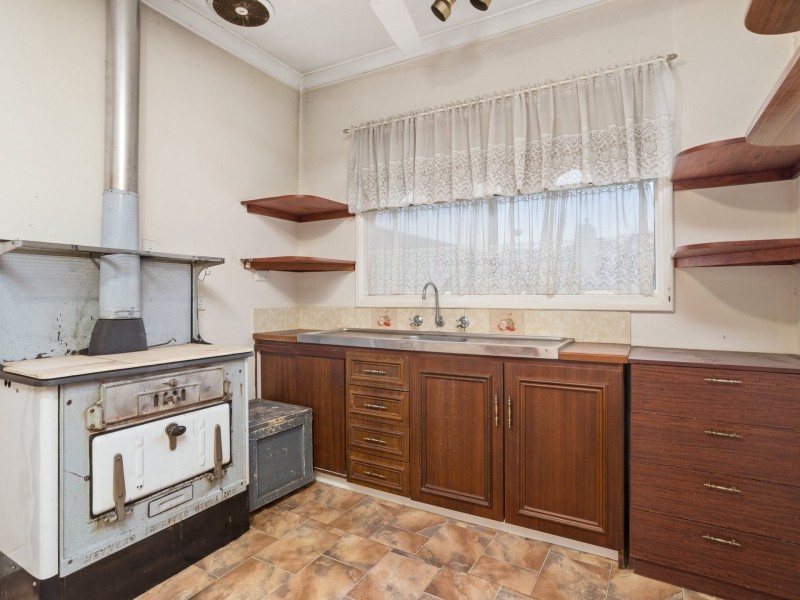 13 HAWKINS STREET, Embleton WA 6062