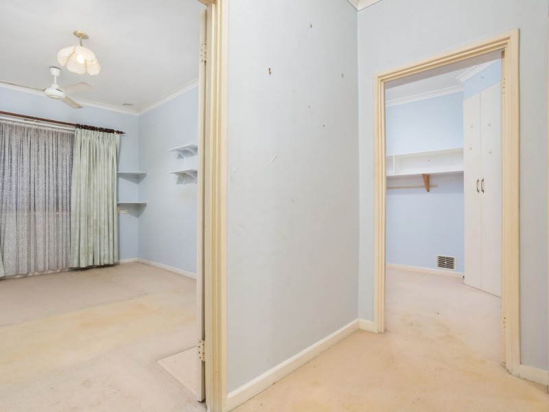 13 HAWKINS STREET, Embleton WA 6062