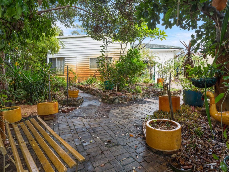 13 HAWKINS STREET, Embleton WA 6062