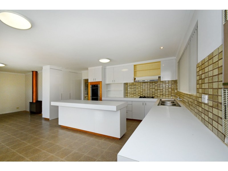 12 SEYMOUR AVENUE, Dianella WA 6059