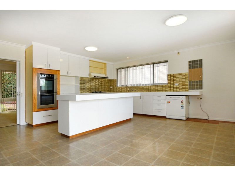 12 SEYMOUR AVENUE, Dianella WA 6059