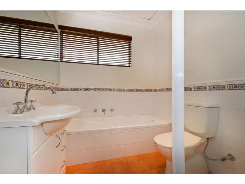 12 SEYMOUR AVENUE, Dianella WA 6059