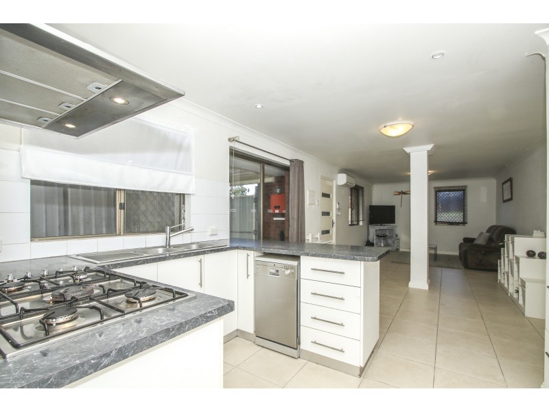 18 ROXWELL WAY, Girrawheen WA 6064