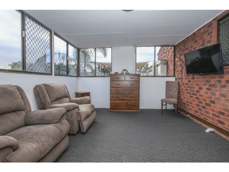 18 ROXWELL WAY, Girrawheen WA 6064