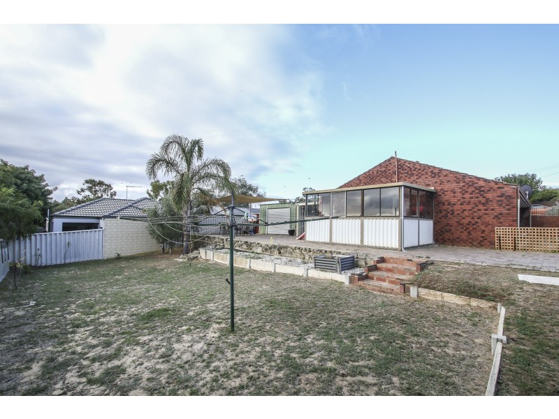 18 ROXWELL WAY, Girrawheen WA 6064