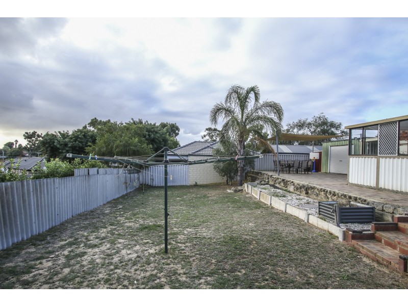 18 ROXWELL WAY, Girrawheen WA 6064