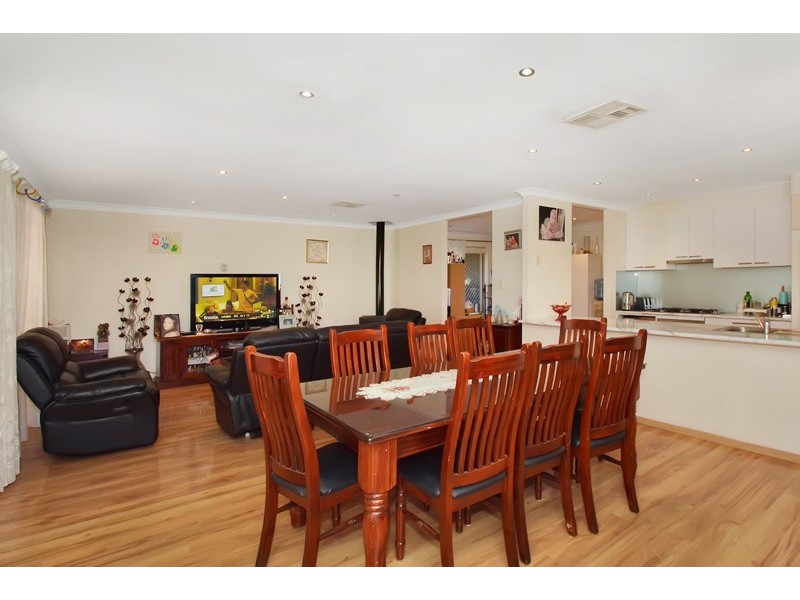 34 BERKLEY ROAD, Marangaroo WA 6064