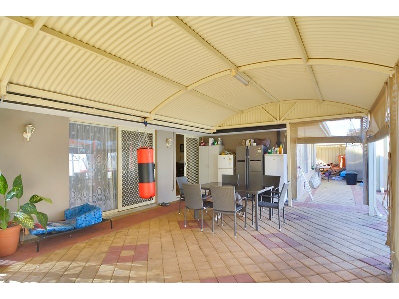 34 BERKLEY ROAD, Marangaroo WA 6064