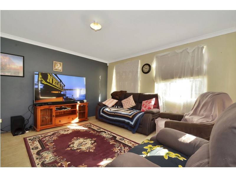 19 Rocklea Crescent, Ellenbrook WA 6069