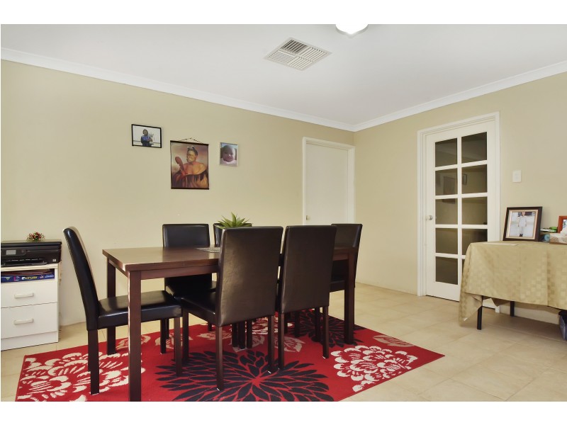 19 Rocklea Crescent, Ellenbrook WA 6069