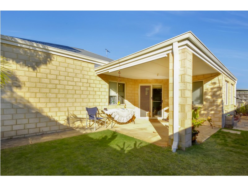 19 Rocklea Crescent, Ellenbrook WA 6069