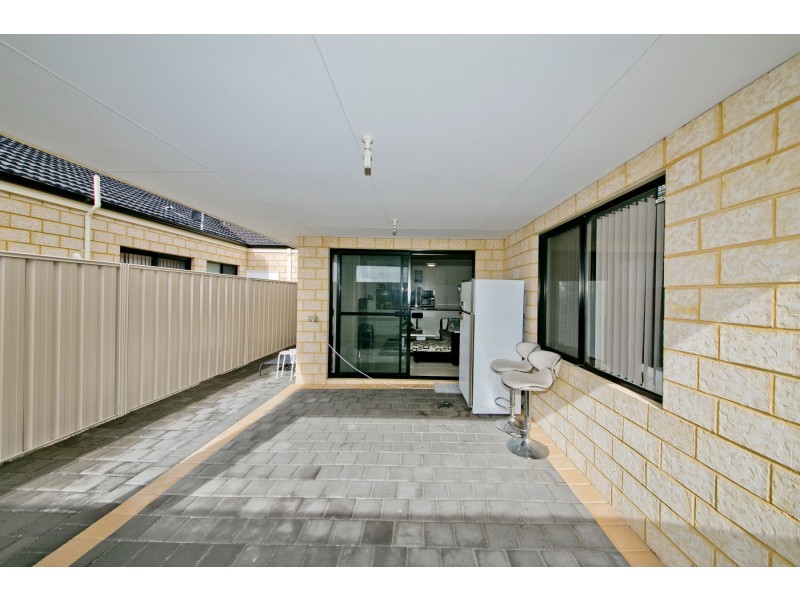 3/11 Bolton Way, Darch WA 6065