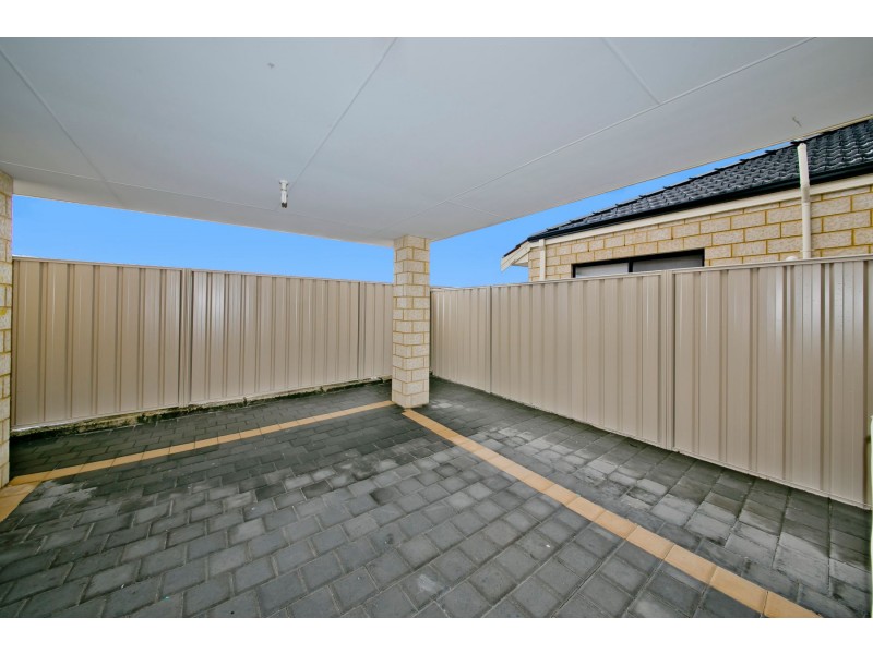 3/11 Bolton Way, Darch WA 6065