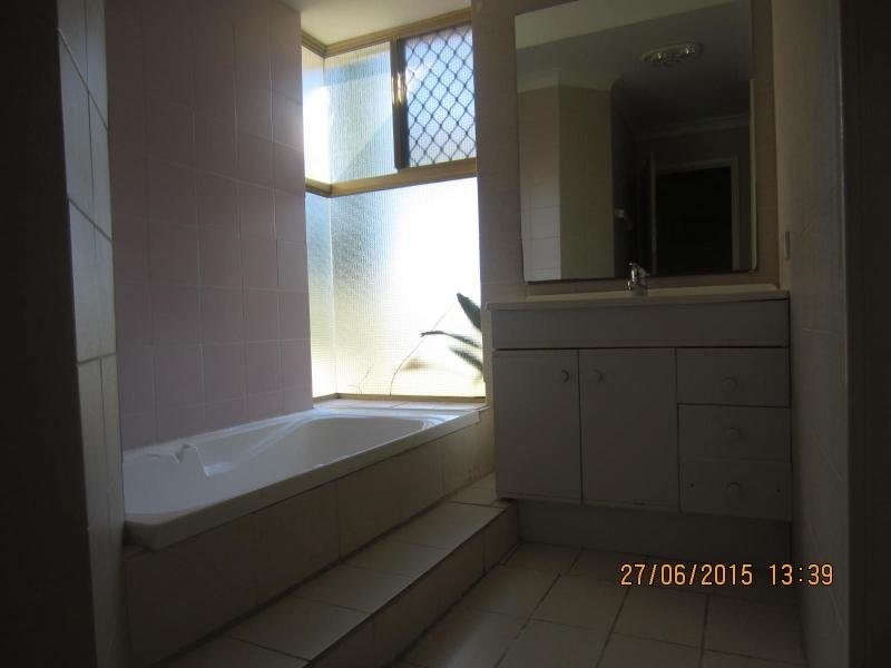 5 Aarons Close, Mirrabooka WA 6061