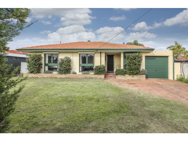 214 MARANGAROO DRIVE, Girrawheen WA 6064