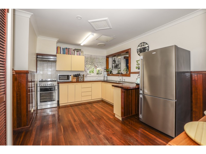 214 MARANGAROO DRIVE, Girrawheen WA 6064