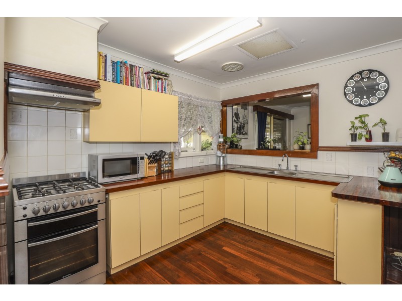 214 MARANGAROO DRIVE, Girrawheen WA 6064