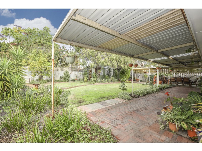 214 MARANGAROO DRIVE, Girrawheen WA 6064