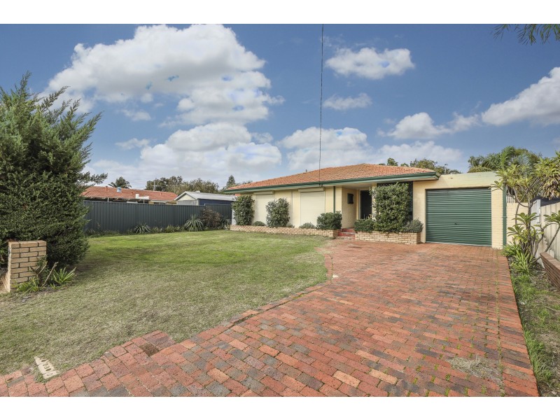 214 MARANGAROO DRIVE, Girrawheen WA 6064