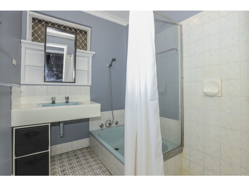 16B Cameron Street, Embleton WA 6062