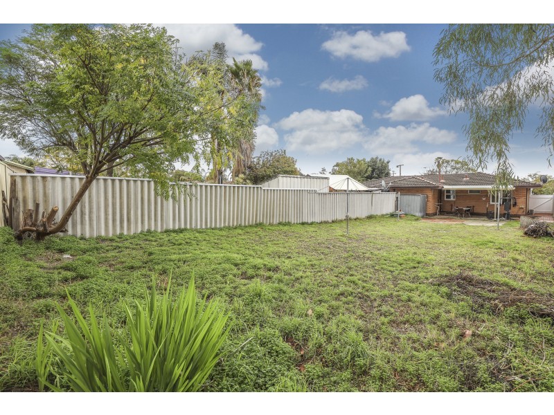 16B Cameron Street, Embleton WA 6062