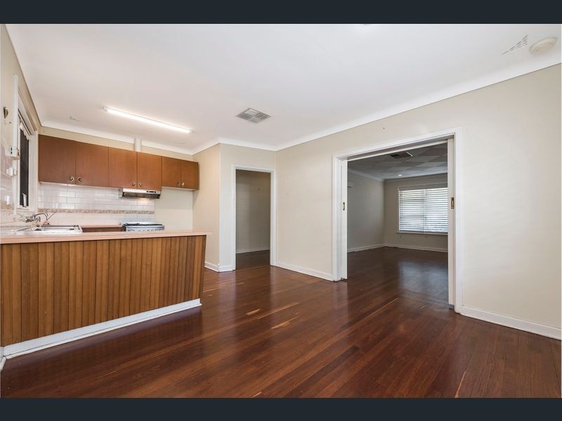 32 HOMER STREET, Dianella WA 6059