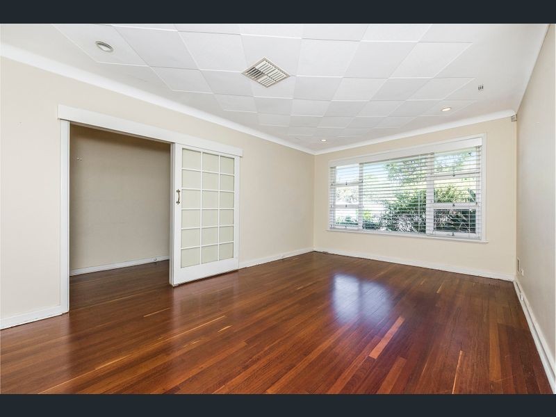 32 HOMER STREET, Dianella WA 6059