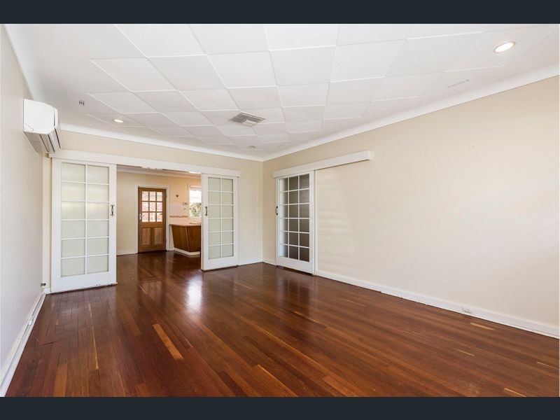 32 HOMER STREET, Dianella WA 6059