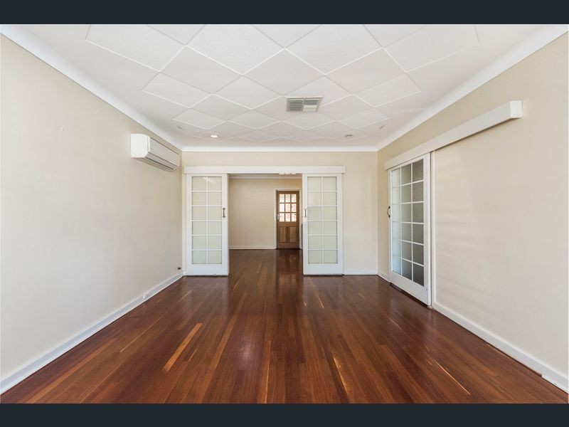 32 HOMER STREET, Dianella WA 6059