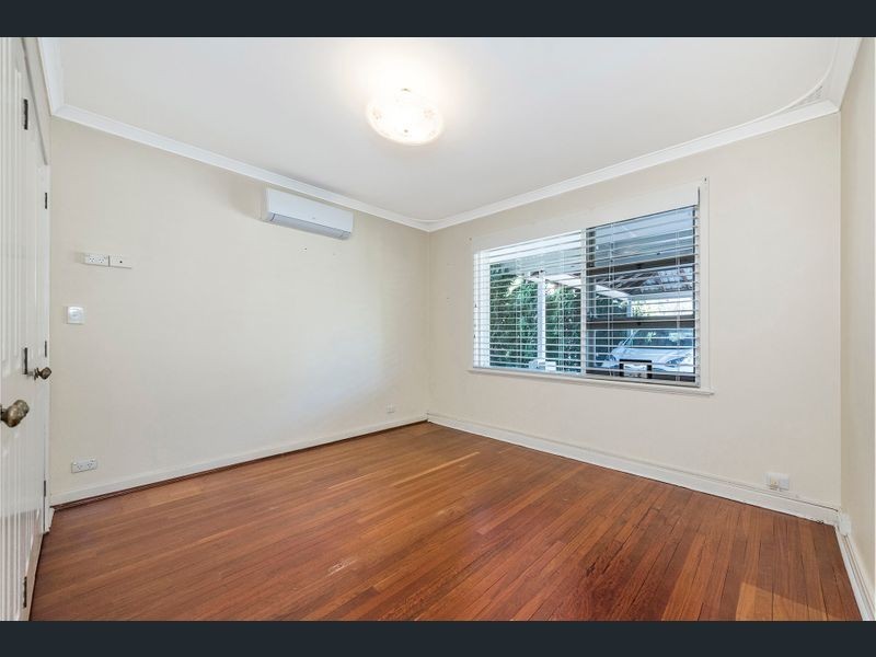 32 HOMER STREET, Dianella WA 6059