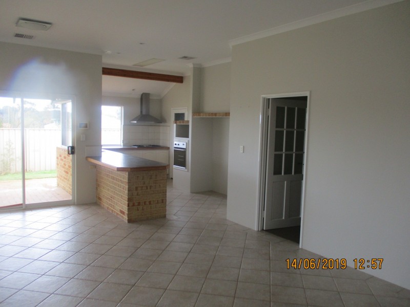 9 JAMES SPIERS DRIVE, Wanneroo WA 6065