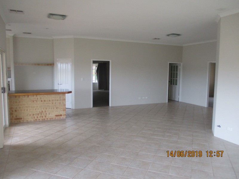 9 JAMES SPIERS DRIVE, Wanneroo WA 6065