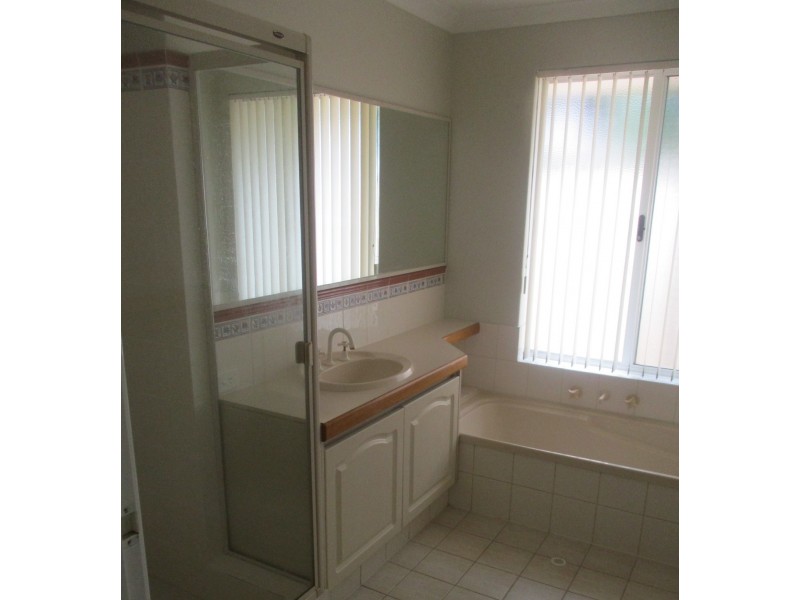 9 JAMES SPIERS DRIVE, Wanneroo WA 6065