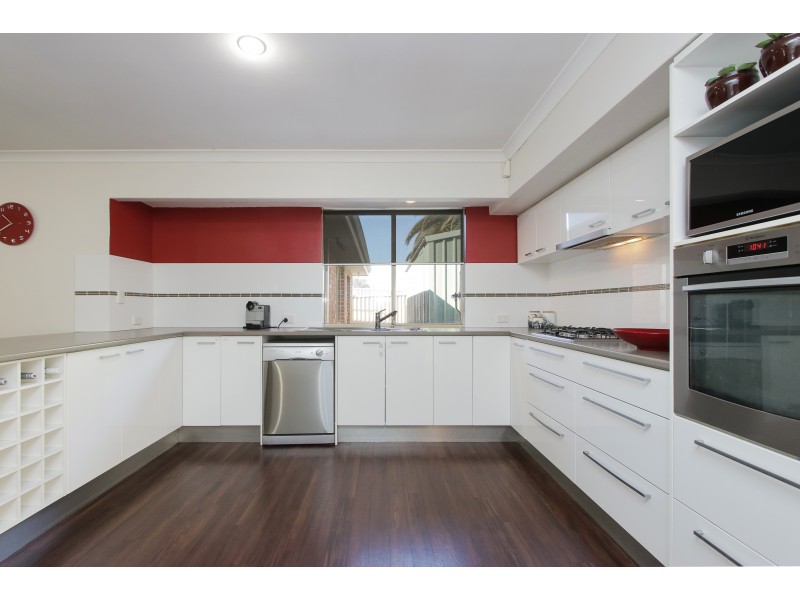 1 FEATHERTOP RISE, Alexander Heights WA 6064