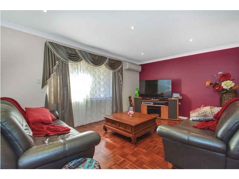 3 BIRDLAND LANE, Ballajura WA 6066