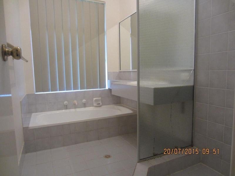 24 Vista Parade, Ballajura WA 6066