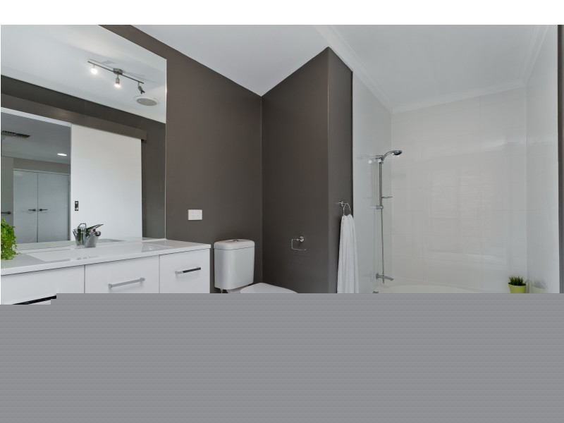 215 ALEXANDER DRIVE, Alexander Heights WA 6064