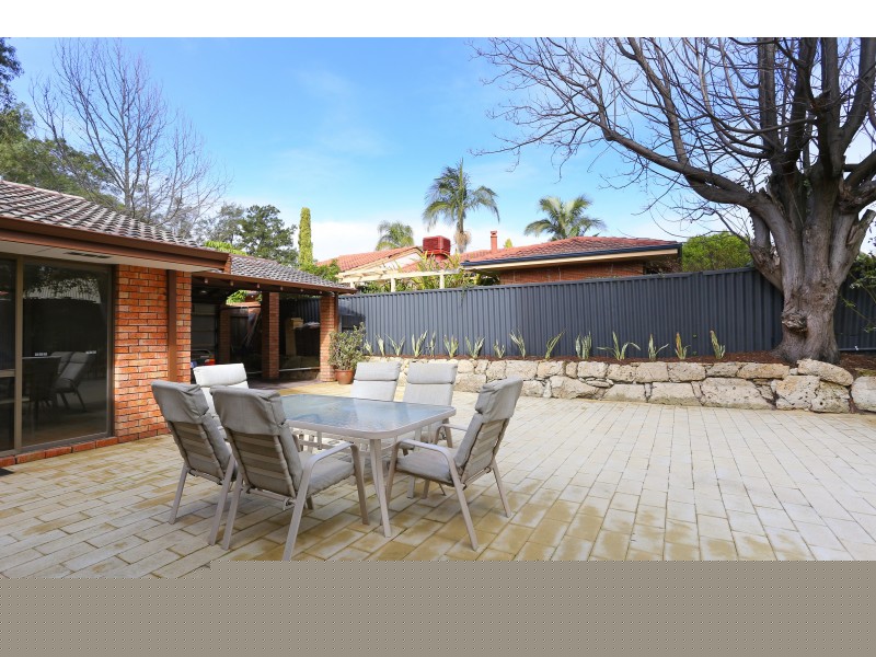 215 ALEXANDER DRIVE, Alexander Heights WA 6064