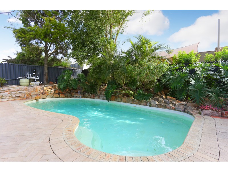 215 ALEXANDER DRIVE, Alexander Heights WA 6064