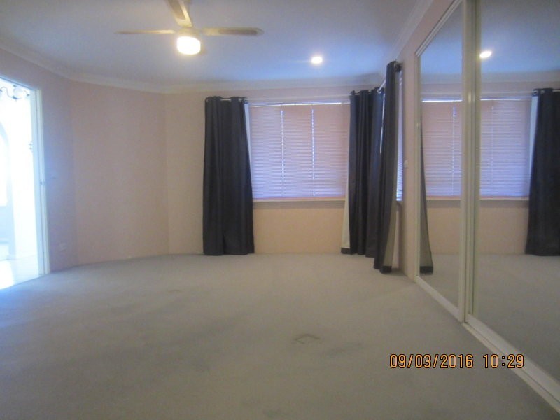 32 Ellenbrae Place, Marangaroo WA 6064