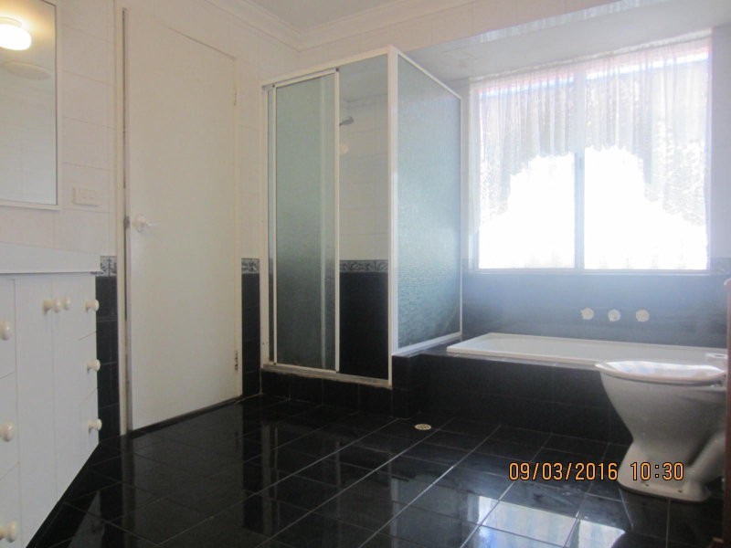 32 Ellenbrae Place, Marangaroo WA 6064